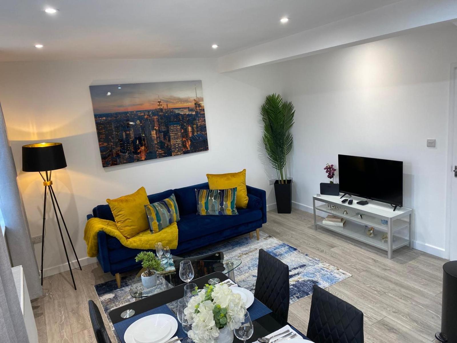 Stylish Apartment In Watford Watford  Exteriör bild